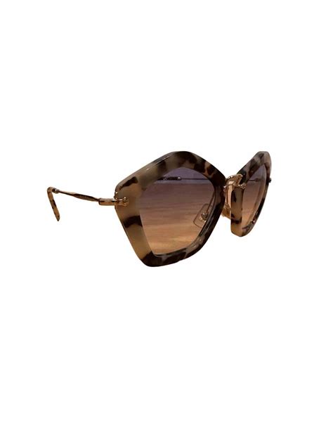 oculos miu miu tartaruga